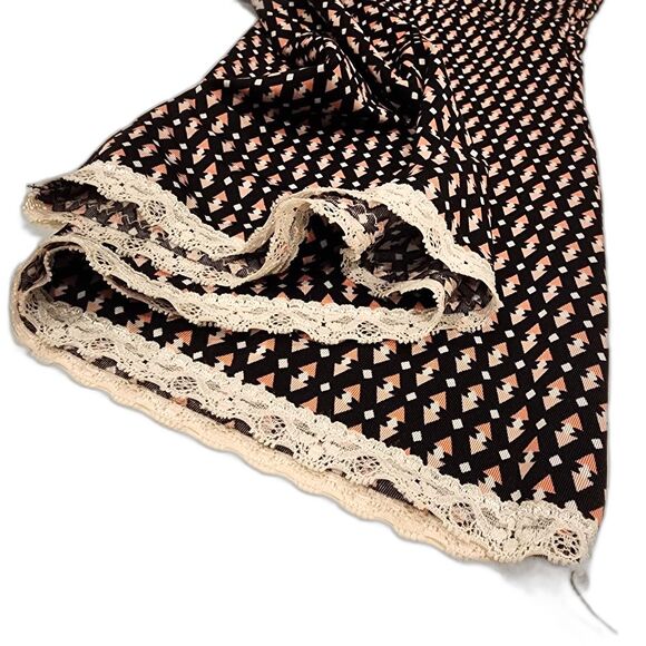 Marilyn Monroe Women's Camisole babydoll top sz Medium lace trim 90s Vintage - Picture 8 of 8